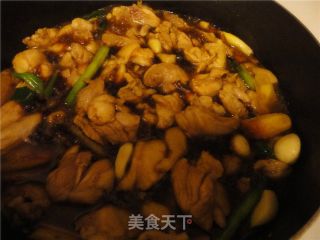 简便却不简单的美味——三杯鸡的做法步骤：2
