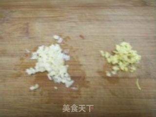 清蒸蒜茸开背虾的做法步骤：2