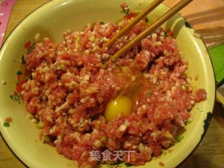 五彩 马蹄 小馄饨的做法步骤：2