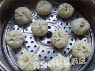 梅干菜酱肉包的做法步骤：5
