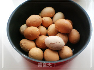 五香茶叶蛋的做法步骤：3