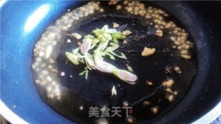 香茅柠汁三文鱼的做法步骤：2