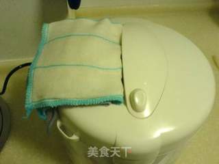 电饭锅做蛋糕的做法步骤：2