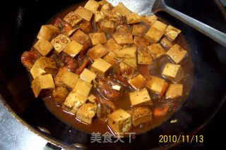 【小渔夫私房菜】---《鲜虾大蒜烧豆腐》的做法步骤：2