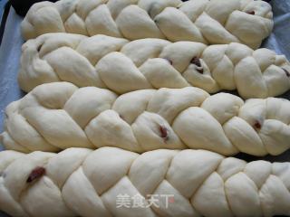提子辫子面包的做法步骤：6