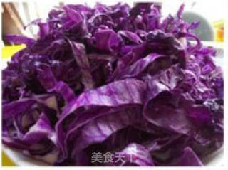 紫色的诱惑@@紫甘蓝板面的做法步骤：6