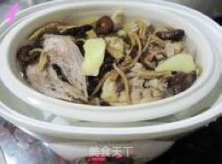 老鸭炖茶树菇的做法步骤：3