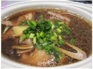 老鸭炖茶树菇的做法步骤：3
