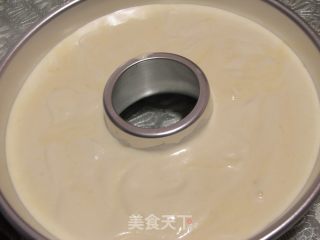 香草戚风蛋糕的做法步骤：2