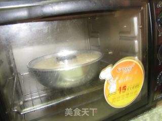香草戚风蛋糕的做法步骤：2