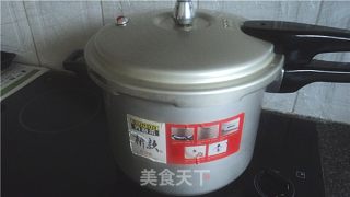 香香的臭草绿豆糕的做法步骤：2