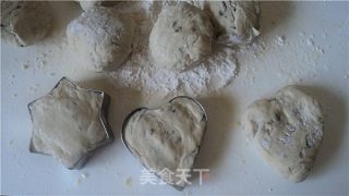 香香的臭草绿豆糕的做法步骤：2