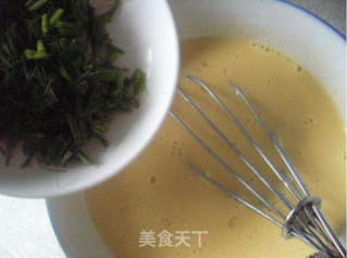 茴香蛋卷的做法步骤：2