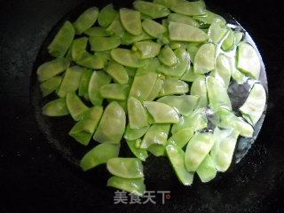 酱炒扁豆蛋的做法步骤：2