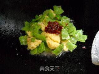 酱炒扁豆蛋的做法步骤：2