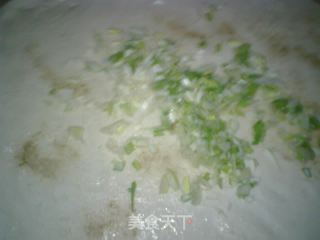 家常葱花饼和蚝油三丝的做法步骤：4