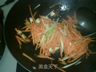 家常葱花饼和蚝油三丝的做法步骤：4