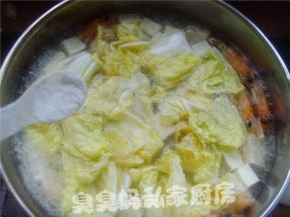 变废为宝的虾壳---虾皮海鲜汤的做法步骤：2
