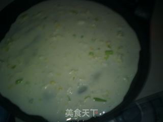 葱花煎饼的做法步骤：2
