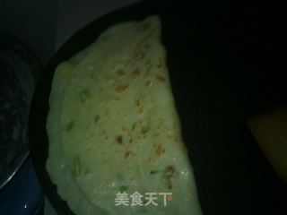 葱花煎饼的做法步骤：2