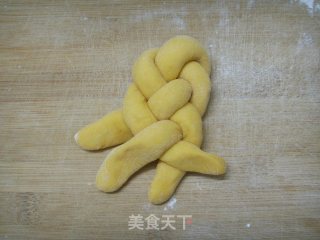 麻花馒头的做法步骤：3