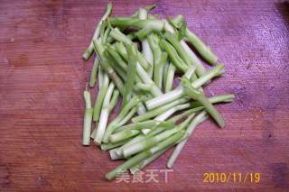 【秋冬绿盾】---《蒜香鲜贝炒乳鸽》的做法步骤：7