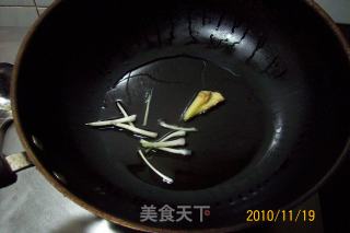 【秋冬绿盾】---《蒜香鲜贝炒乳鸽》的做法步骤：7