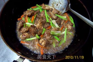 【秋冬绿盾】---《蒜香鲜贝炒乳鸽》的做法步骤：7