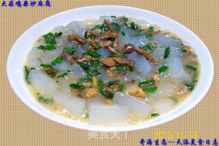 【秋冬绿盾】---《大蒜鸡杂炒麻腐》的做法步骤：2