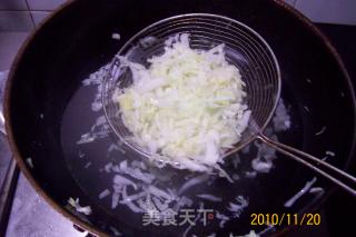 【秋冬绿盾】---《蒜香白菜拌粉丝》的做法步骤：7
