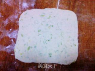 超薄葱油千层饼的做法步骤：3