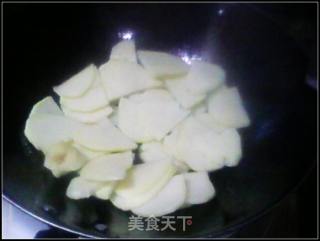 虾皮土豆片的做法步骤：2