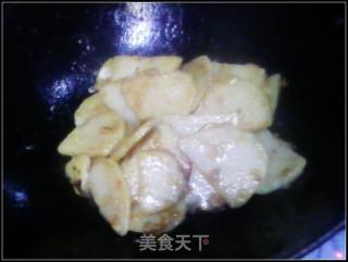 虾皮土豆片的做法步骤：2
