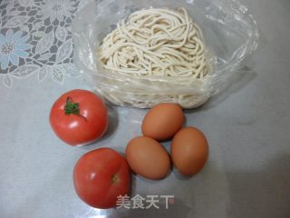 西红柿鸡蛋面的做法步骤：2