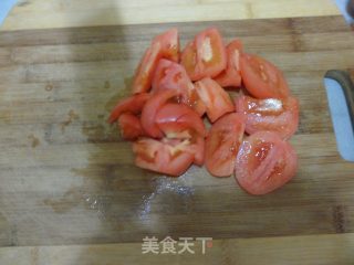 西红柿鸡蛋面的做法步骤：2