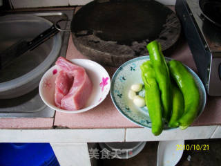 青椒肉片的做法步骤：2