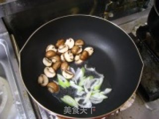 香芹炒香干的做法步骤：2