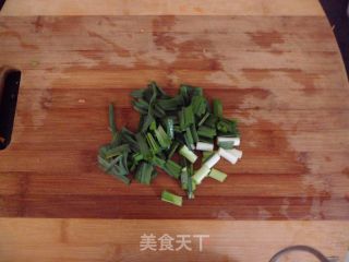 豆腐蘑菇一锅烩的做法步骤：2