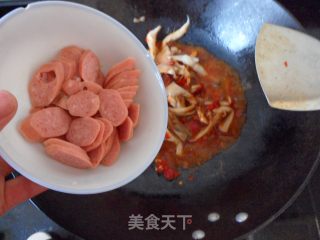 豆腐蘑菇一锅烩的做法步骤：2