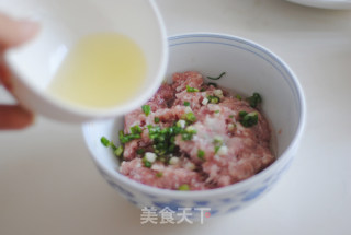 珍珠圆子——晶莹剔透一点红的做法步骤：3