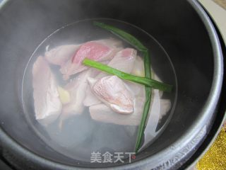 自制黑芝麻肉松的做法步骤：2