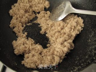 自制黑芝麻肉松的做法步骤：2