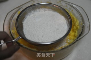 蔓越莓杏仁小蛋糕的做法步骤：2
