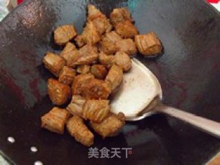 红烧牛肉的做法步骤：3