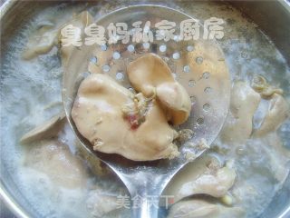 卤鸡肝的做法步骤：2