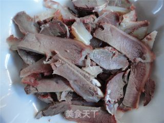 粉丝白菜烧牛肉的做法步骤：2