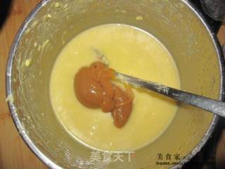 焦糖巧克力玛芬的做法步骤：2