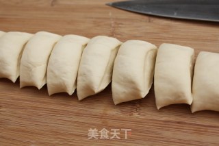 韭香煎包的做法步骤：2