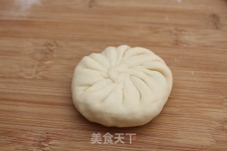 韭香煎包的做法步骤：2