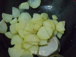 尖椒土豆片的做法步骤：2
